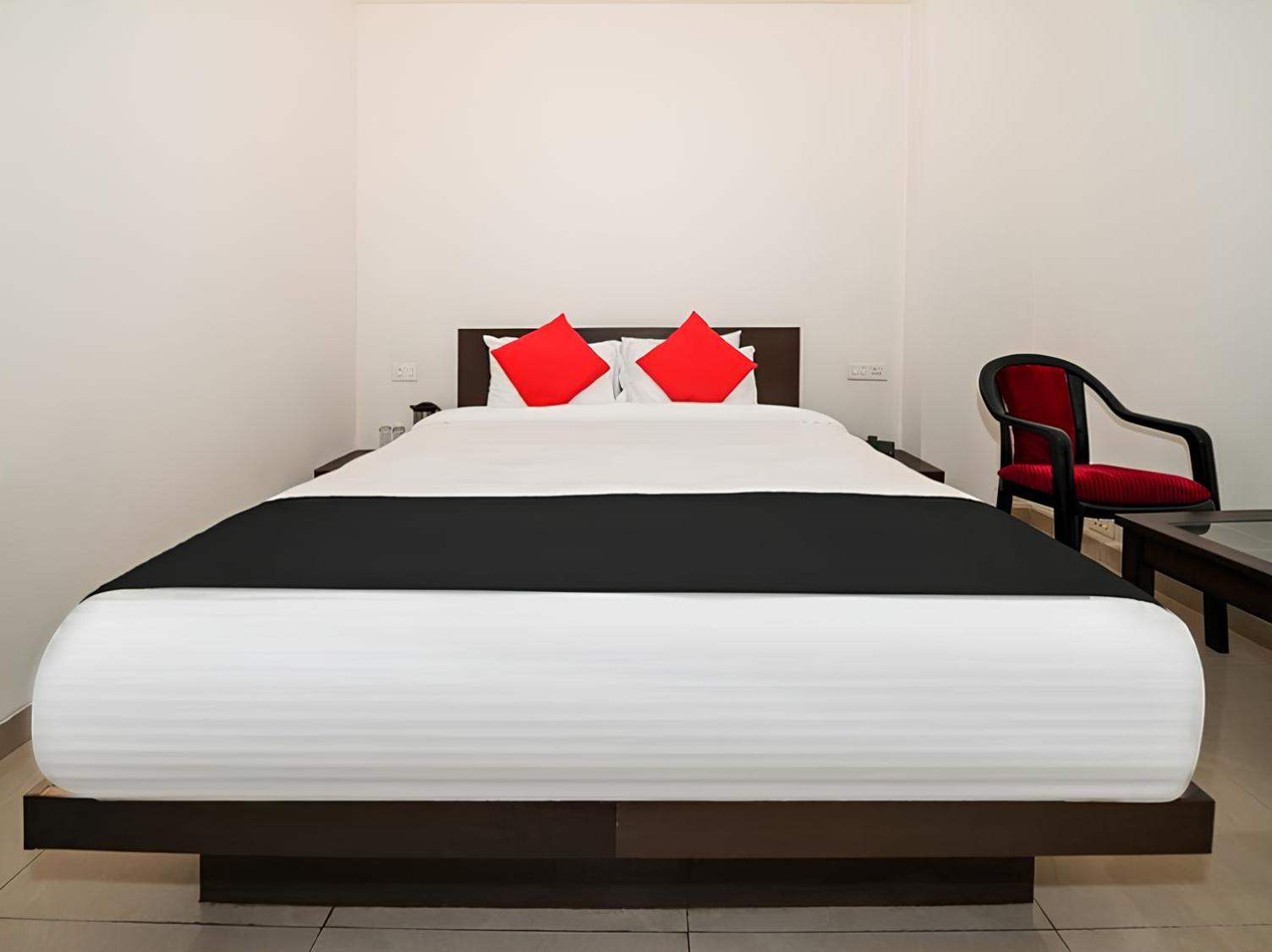 Club 7 Resort And Banquets Bareilly Luaran gambar