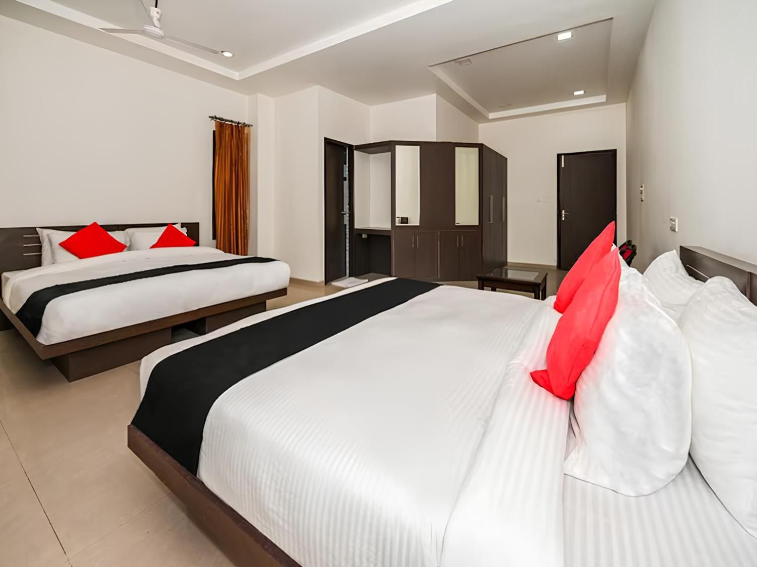 Club 7 Resort And Banquets Bareilly Luaran gambar
