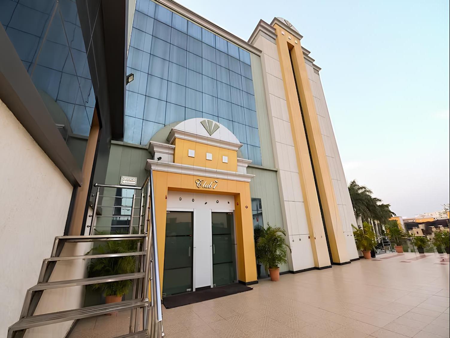 Club 7 Resort And Banquets Bareilly Luaran gambar